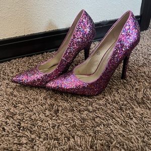 beautiful pink glitter shoes💕